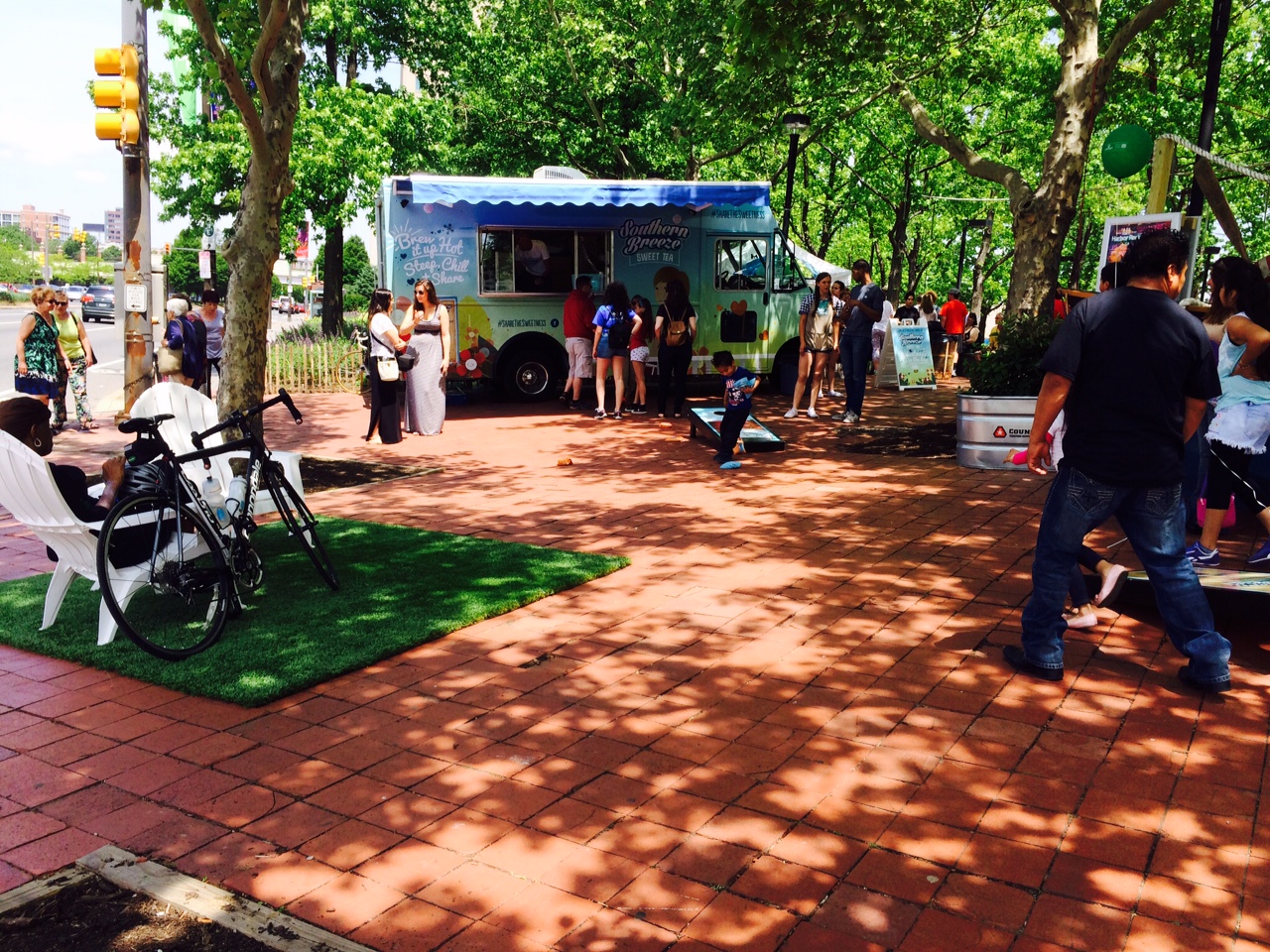Southern Breeze Sweet Tea at Spruce Street Harbor Park